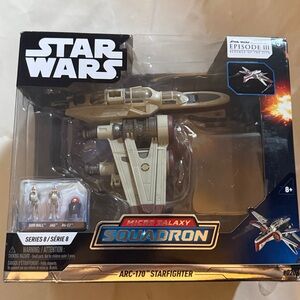 NIB Star Wars Episode III Revenge Of The Sith ARC-170 Starfighter MG Squadron